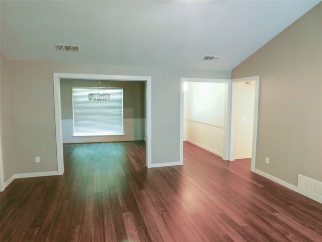 1946 Kensington Drive, Carrollton, TX 75007