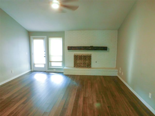1946 Kensington Drive, Carrollton, TX 75007