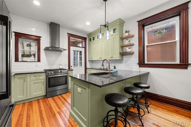 5214 Lisette Avenue, St Louis, MO 63109