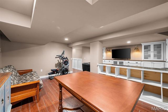 5214 Lisette Avenue, St Louis, MO 63109