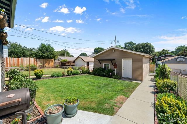 5214 Lisette Avenue, St Louis, MO 63109