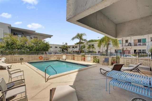 7850 Byron Ave 702, Miami Beach, FL 33141