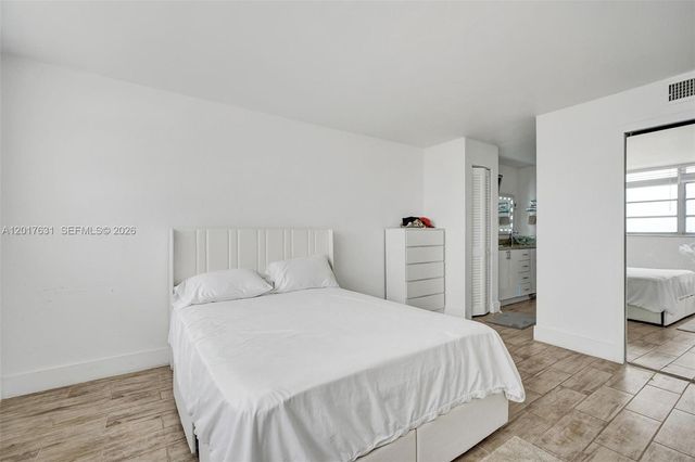 7850 Byron Ave 702, Miami Beach, FL 33141