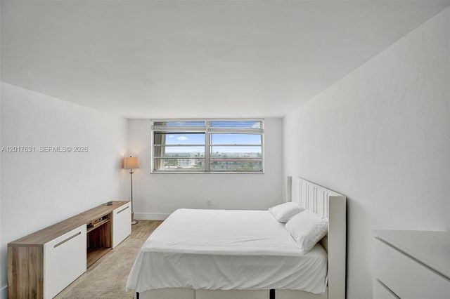 7850 Byron Ave 702, Miami Beach, FL 33141