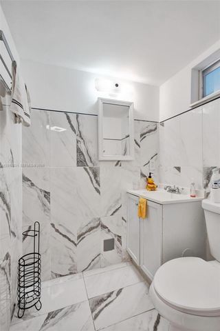 7850 Byron Ave 702, Miami Beach, FL 33141