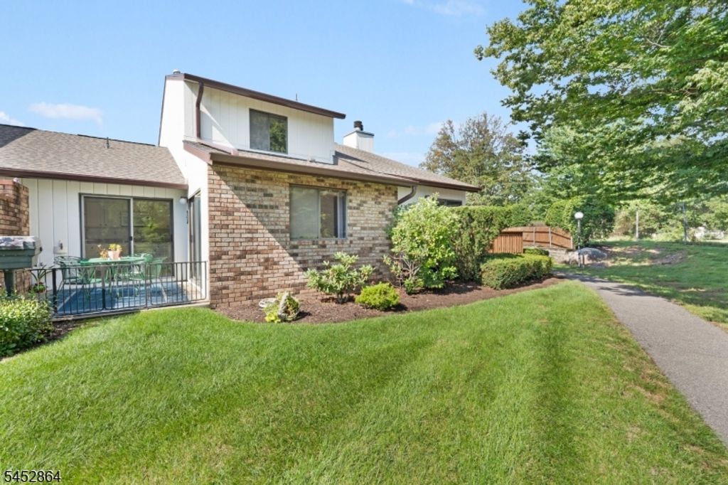 250 Ridgedale Ave 3, Florham Park Boro, NJ 07932 — photo 2