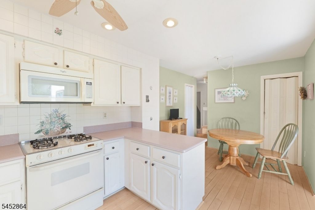 250 Ridgedale Ave 3, Florham Park Boro, NJ 07932 — photo 3
