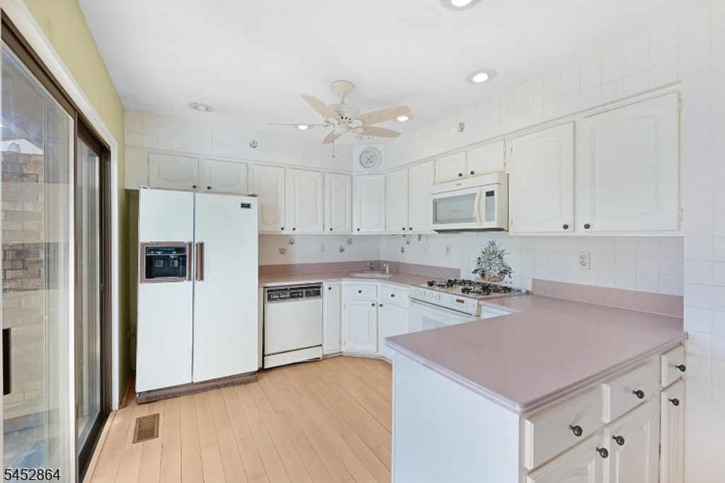 250 Ridgedale Ave 3, Florham Park Boro, NJ 07932 — photo 4