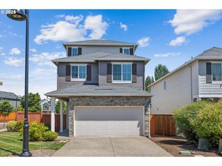 13622 Se SISKIN Ln, Happy Valley, OR 97015