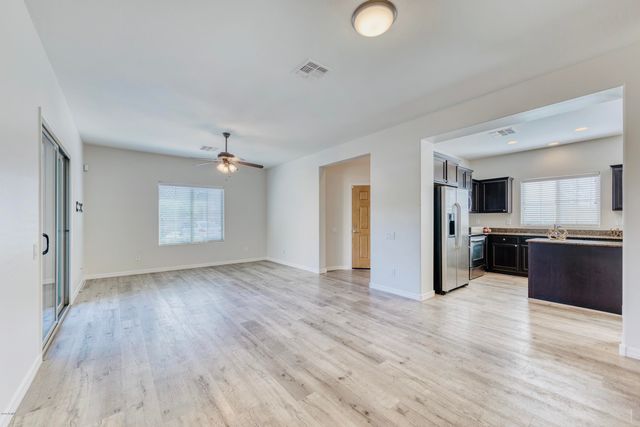 21130 N 36TH Place, Phoenix, AZ 85050