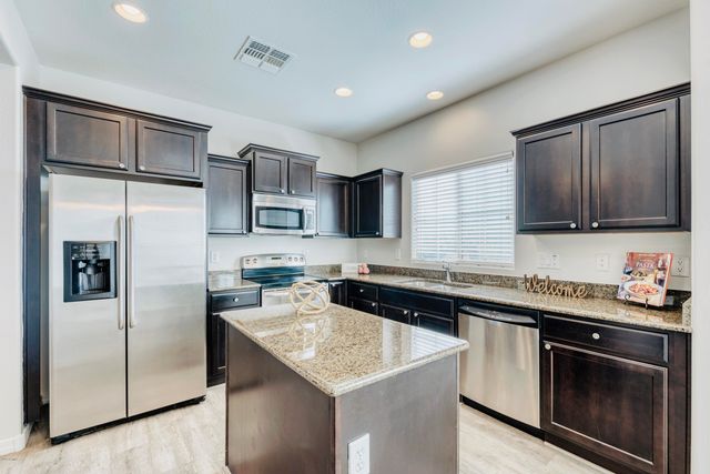 21130 N 36TH Place, Phoenix, AZ 85050
