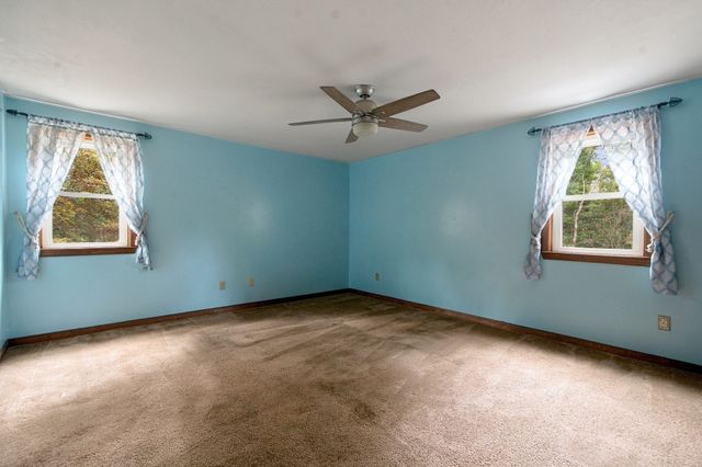 16 Gunters Ln, Mashpee, MA 02649