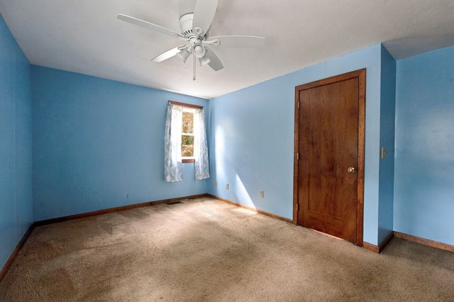 16 Gunters Ln, Mashpee, MA 02649
