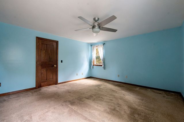 16 Gunters Ln, Mashpee, MA 02649