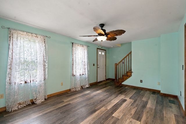 16 Gunters Ln, Mashpee, MA 02649