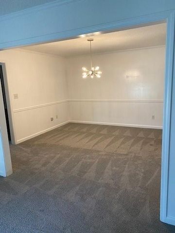 143 Rue Fontaine, Lithonia, GA 30038