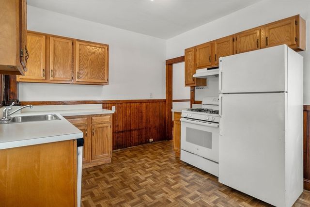 370 Grove REAR, Boston, MA 02132