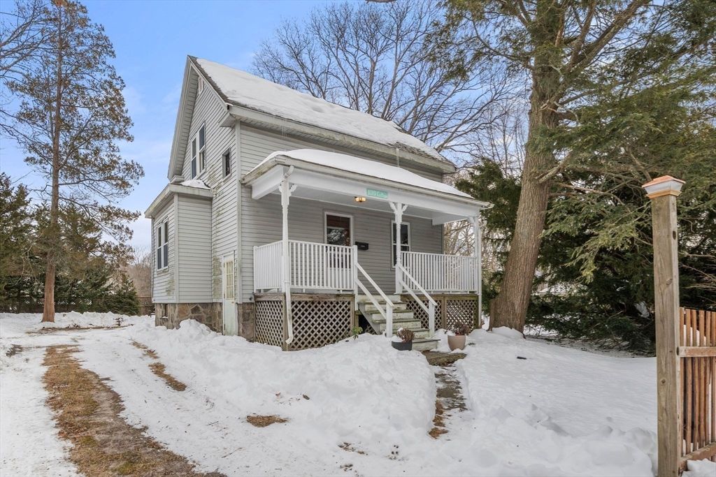 370 Grove REAR, Boston, MA 02132