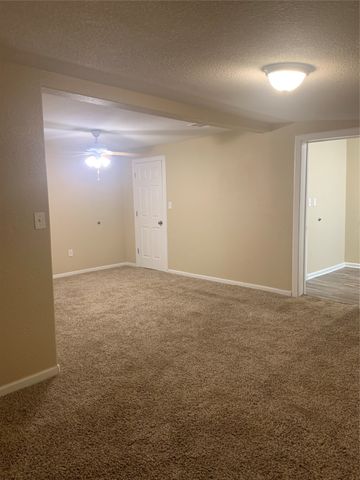 706 N Park Avenue, Terrell, TX 75160