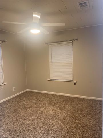 706 N Park Avenue, Terrell, TX 75160