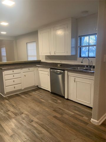 706 N Park Avenue, Terrell, TX 75160