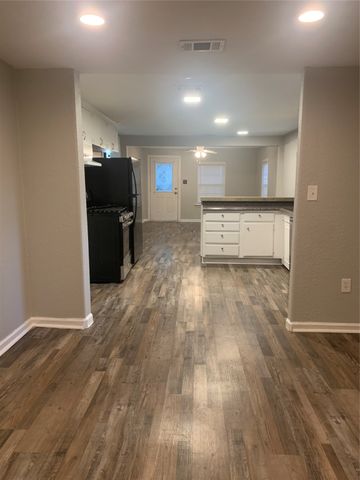 706 N Park Avenue, Terrell, TX 75160