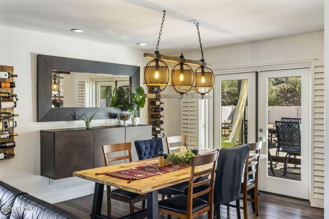 221 W SWEETWATER Avenue, Phoenix, AZ 85029