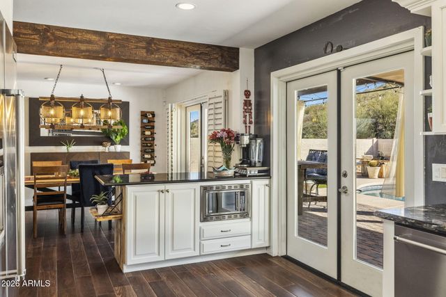 221 W SWEETWATER Avenue, Phoenix, AZ 85029