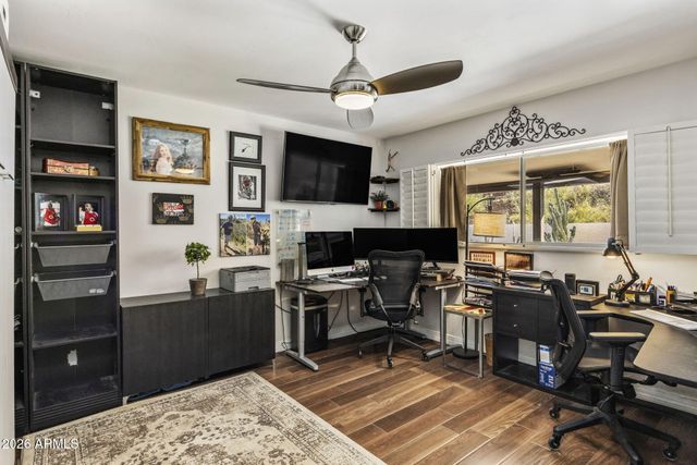 221 W SWEETWATER Avenue, Phoenix, AZ 85029