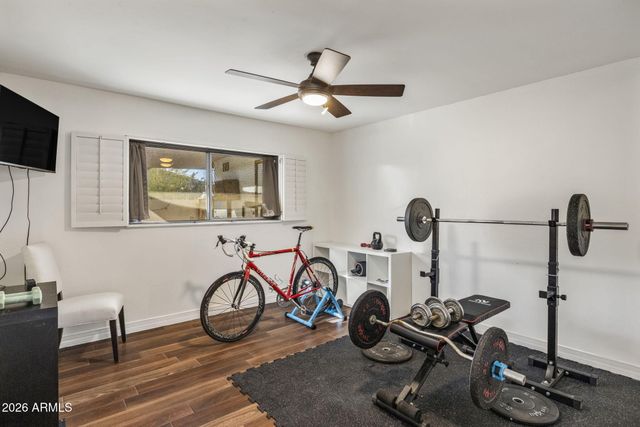 221 W SWEETWATER Avenue, Phoenix, AZ 85029