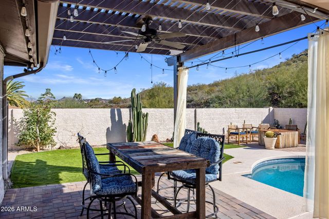 221 W SWEETWATER Avenue, Phoenix, AZ 85029