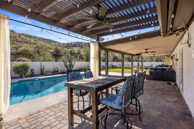 221 W SWEETWATER Avenue, Phoenix, AZ 85029