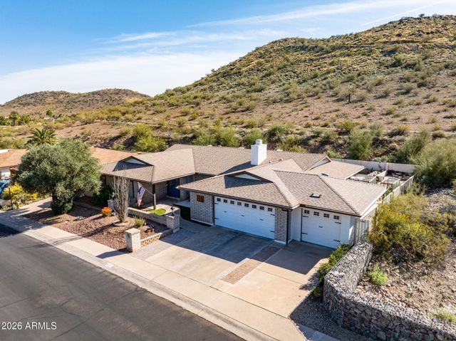 221 W SWEETWATER Avenue, Phoenix, AZ 85029