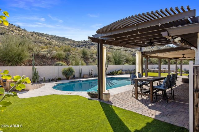 221 W SWEETWATER Avenue, Phoenix, AZ 85029