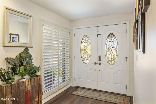 221 W SWEETWATER Avenue, Phoenix, AZ 85029