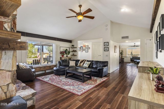 221 W SWEETWATER Avenue, Phoenix, AZ 85029