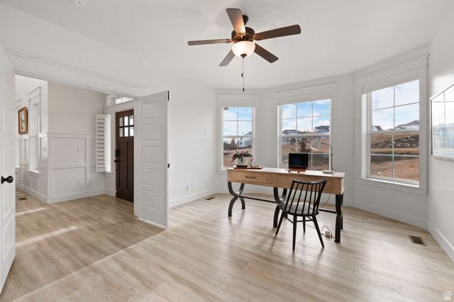 4851 W FISH HOOK RD, South Jordan, UT 84009