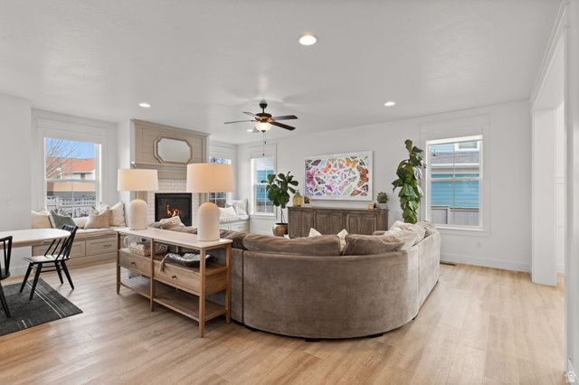 4851 W FISH HOOK RD, South Jordan, UT 84009