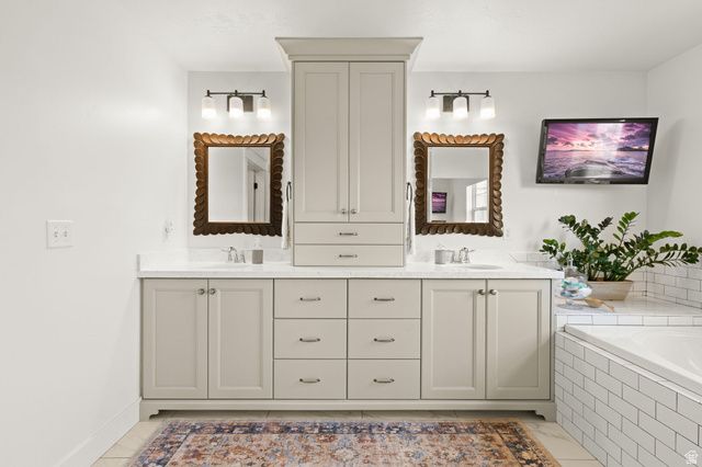 4851 W FISH HOOK RD, South Jordan, UT 84009