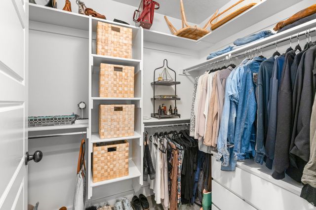 4851 W FISH HOOK RD, South Jordan, UT 84009