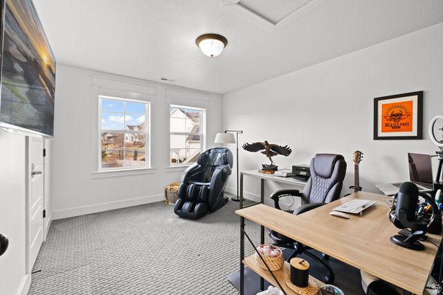 4851 W FISH HOOK RD, South Jordan, UT 84009