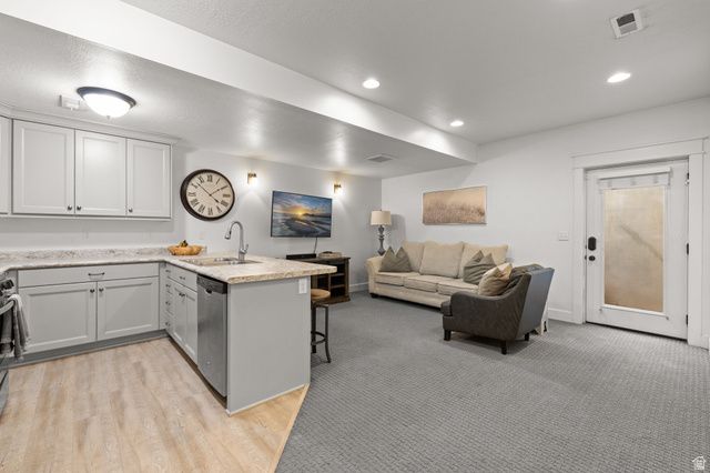 4851 W FISH HOOK RD, South Jordan, UT 84009