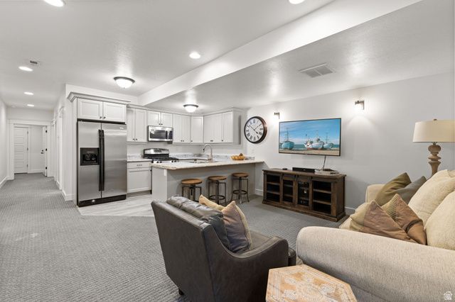 4851 W FISH HOOK RD, South Jordan, UT 84009