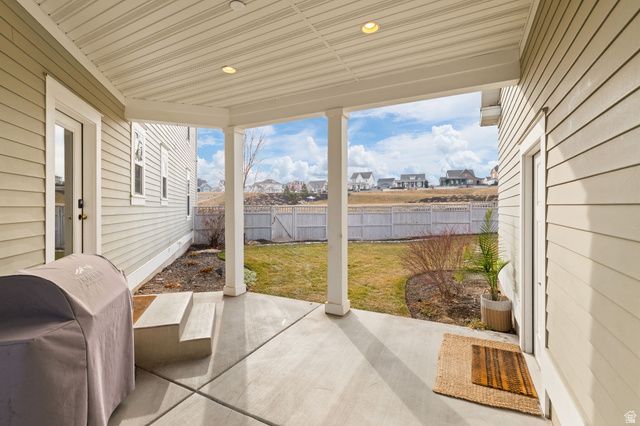 4851 W FISH HOOK RD, South Jordan, UT 84009