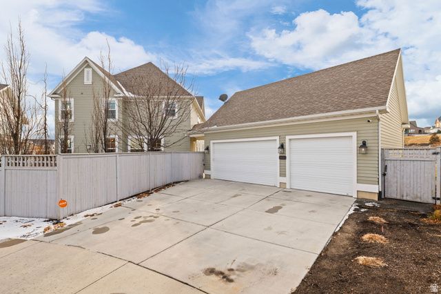 4851 W FISH HOOK RD, South Jordan, UT 84009