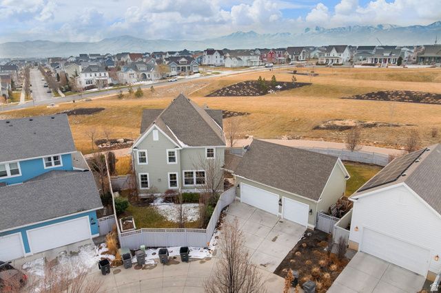 4851 W FISH HOOK RD, South Jordan, UT 84009