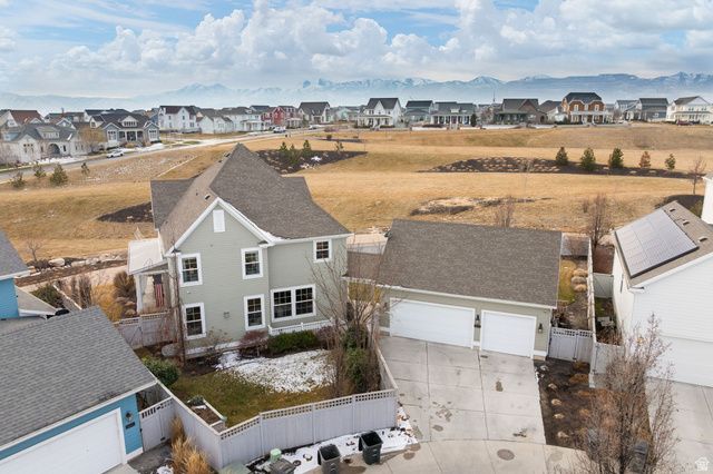 4851 W FISH HOOK RD, South Jordan, UT 84009