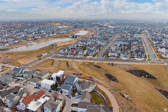 4851 W FISH HOOK RD, South Jordan, UT 84009