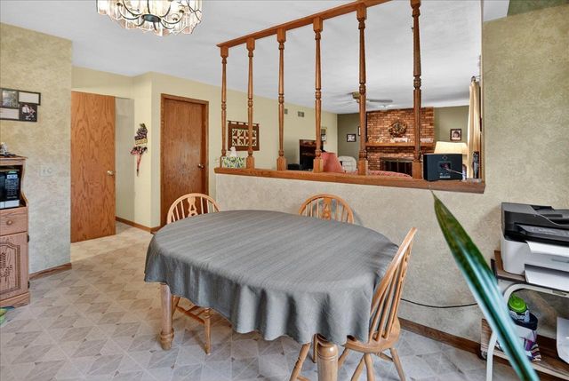 508 Woodvale Drive, Deforest, WI 53532