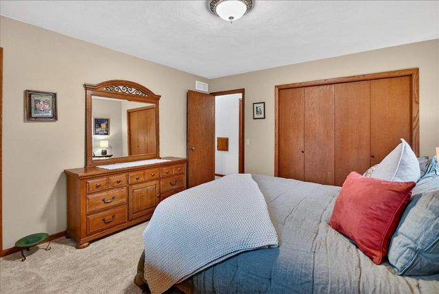 508 Woodvale Drive, Deforest, WI 53532
